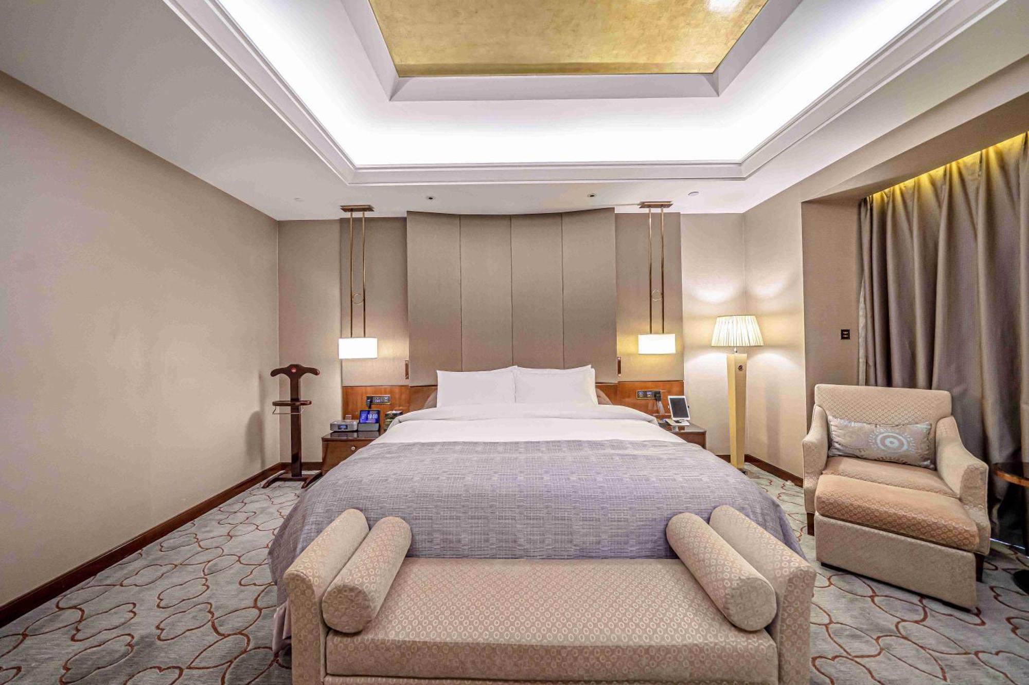 Zhaolin Grand Hotel Beijing Bagian luar foto