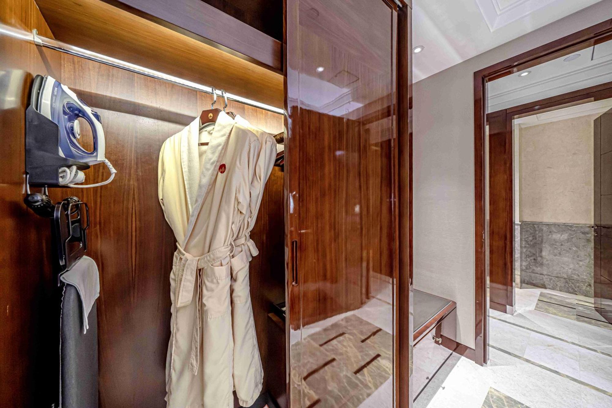 Zhaolin Grand Hotel Beijing Bagian luar foto