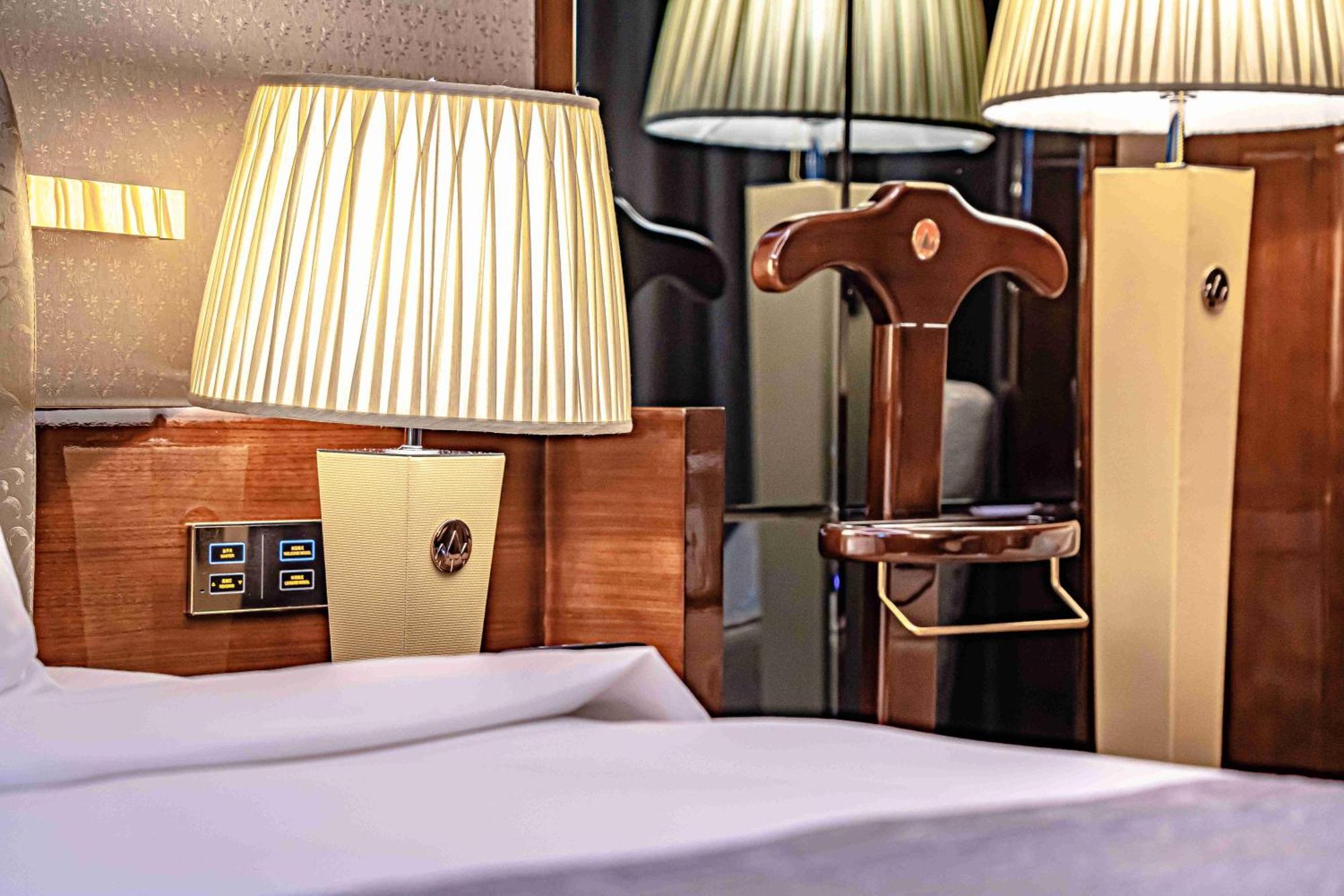 Zhaolin Grand Hotel Beijing Bagian luar foto